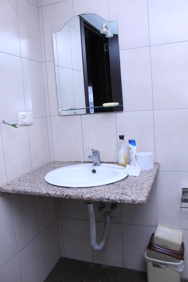 Hotel Hayat Μπατούμι Εξωτερικό φωτογραφία